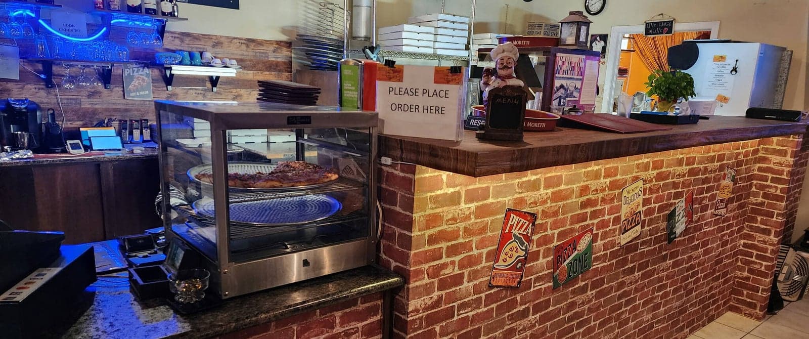Fresh pizzas prepared at Pizzeria La Terrazza