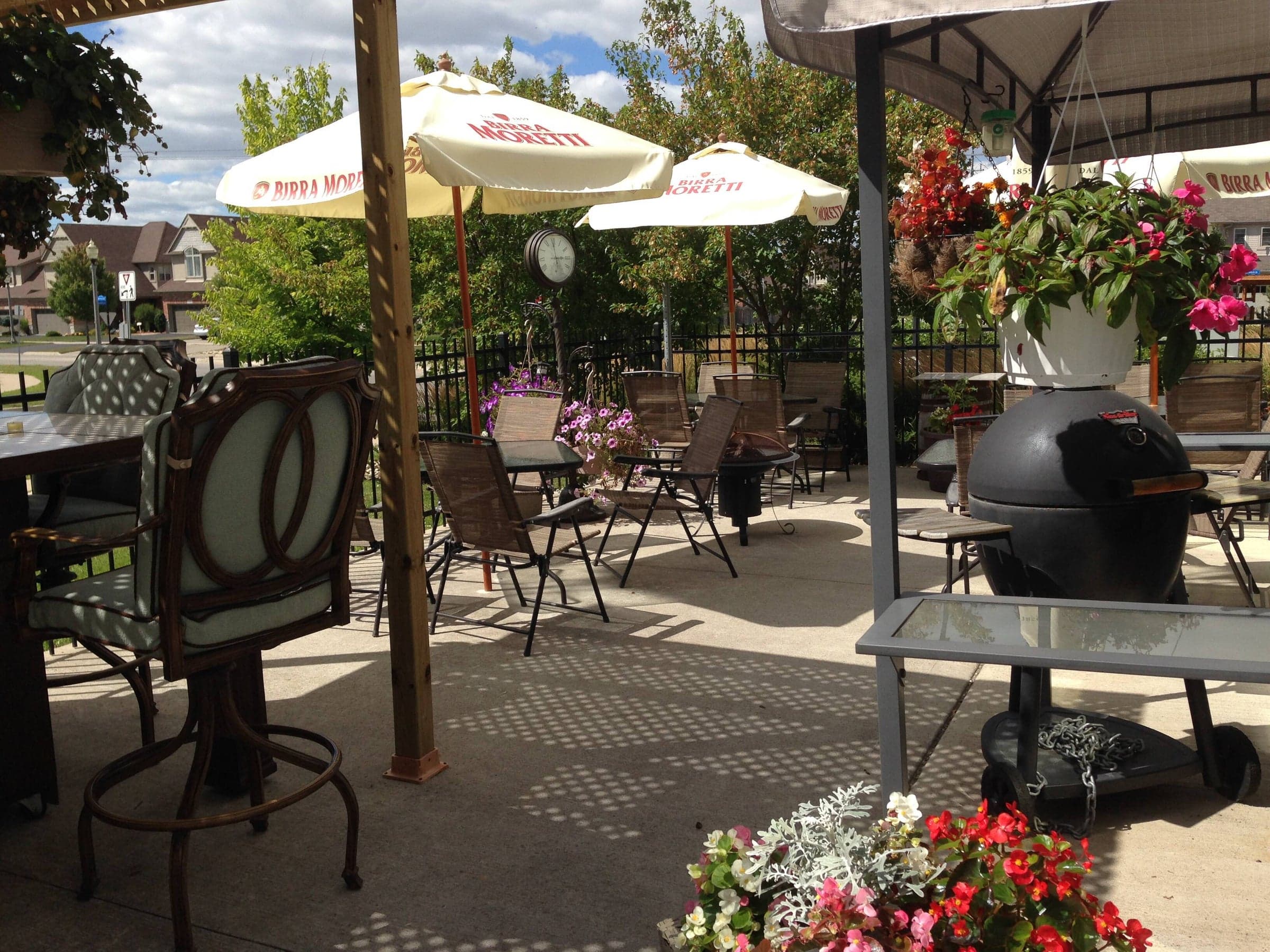 The outdoor patio at Pizzeria La Terrazza